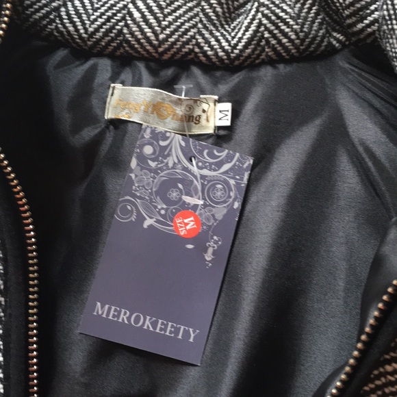 Vest - Picture 2 of 2